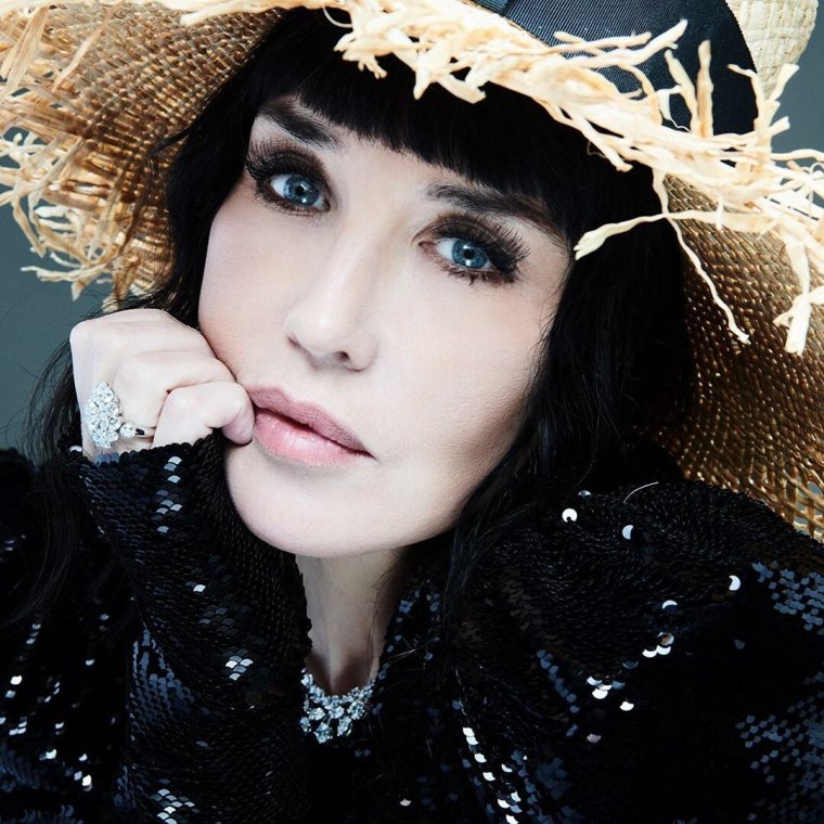 Изабель Аджани