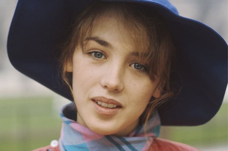 Изабель Аджани в молодости