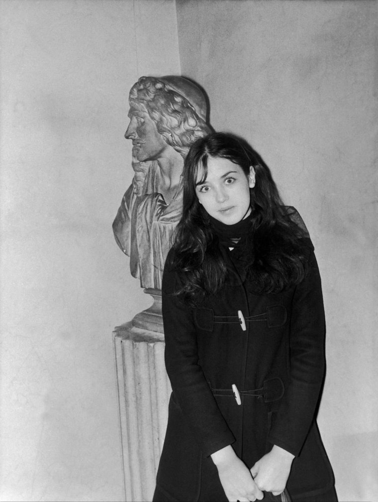 Isabelle Adjani Black and