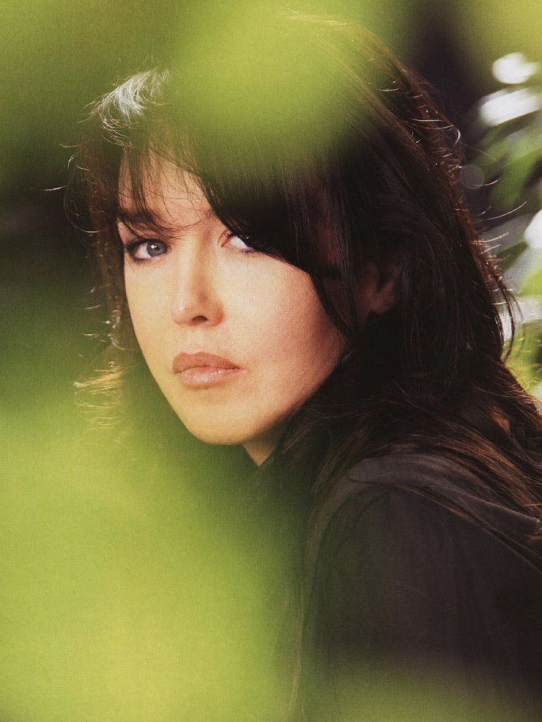 Изабель Аджани чб