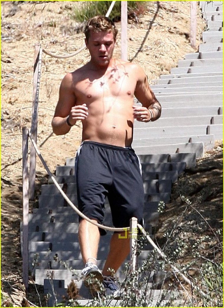 Райан Филипп в молодости