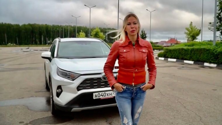 Toyota rav4 лиса рулит