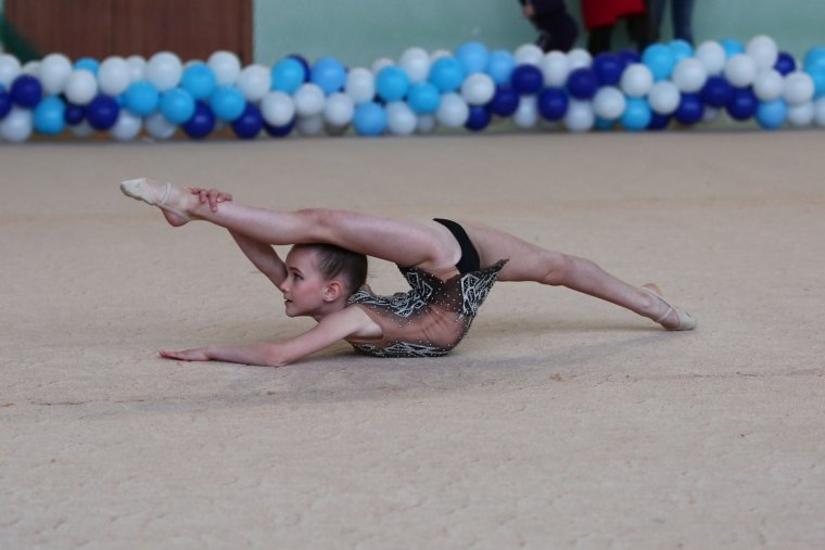 Лаура Диамбекова гимнастика