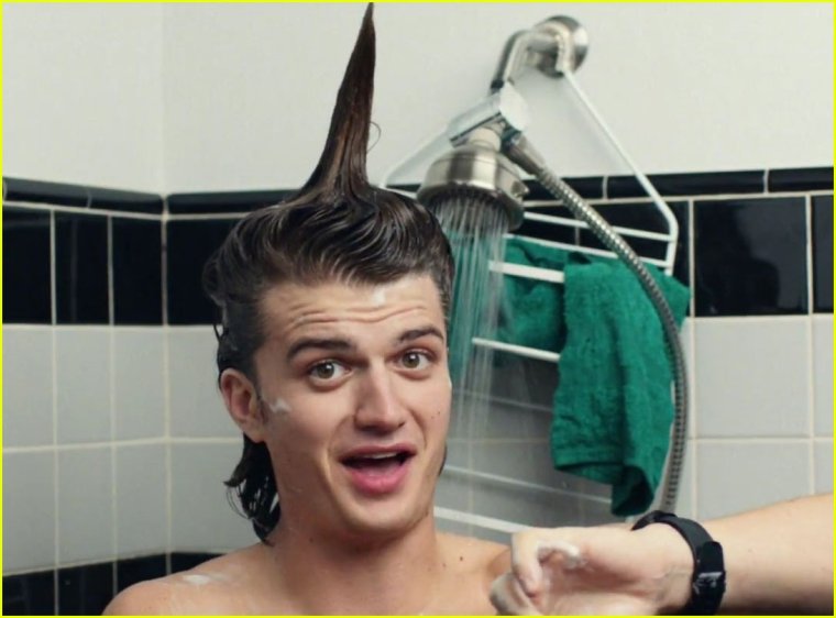 Джо Кири голый