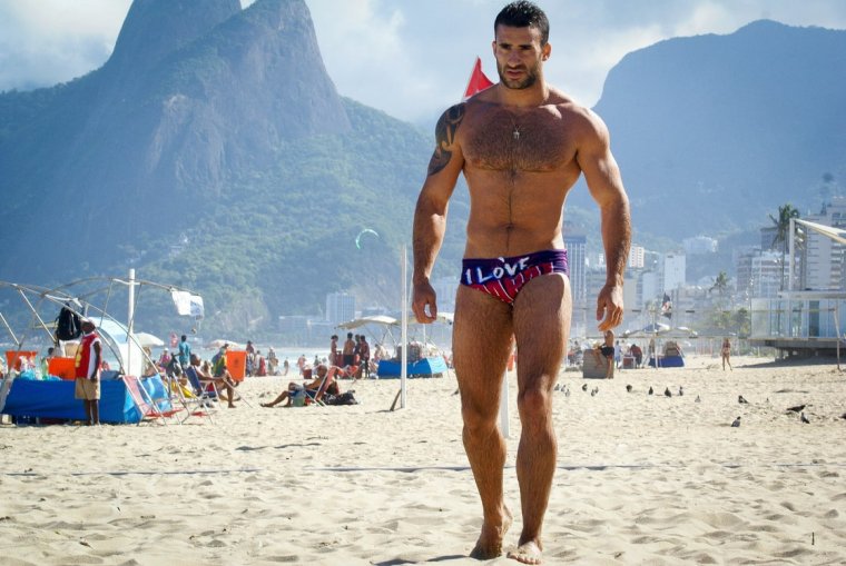 Элиад Коэн на пляже