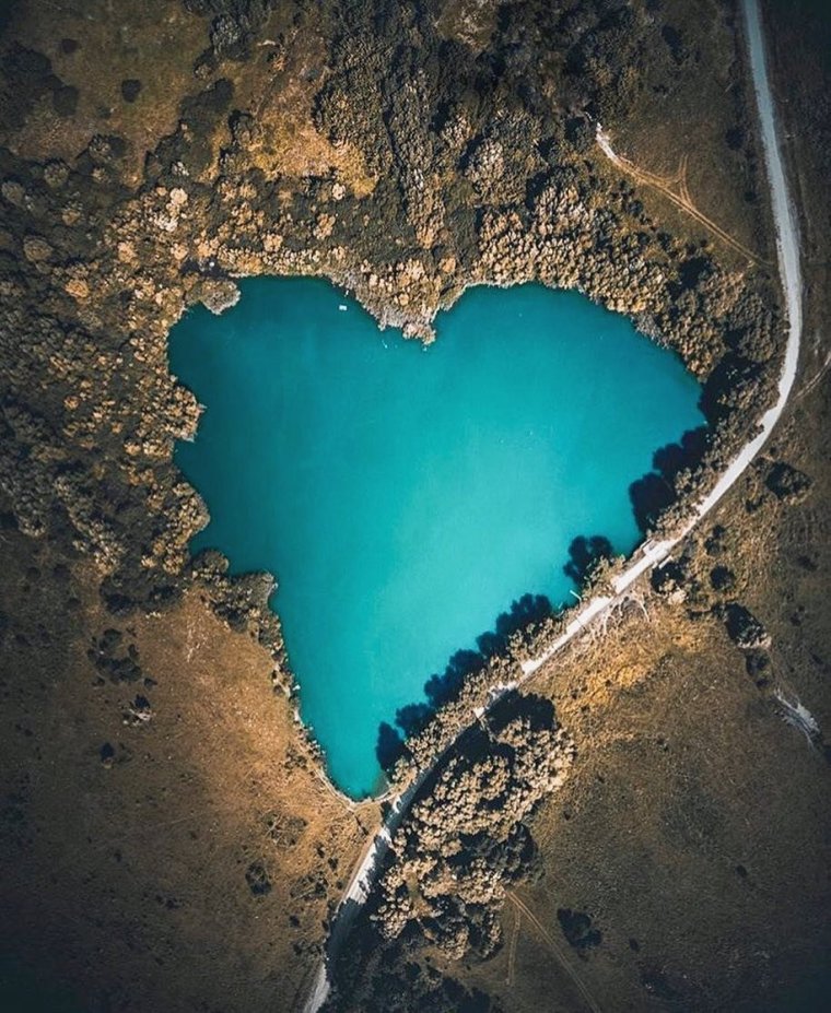 Озеро в форме сердца
