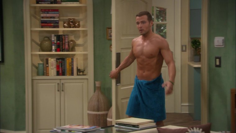 Мэттью Риз торс