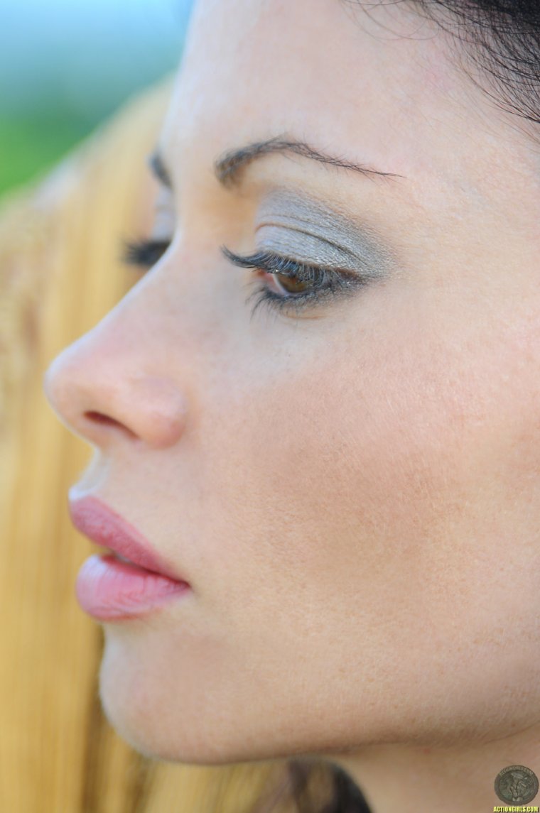 Veronica Zemanova details