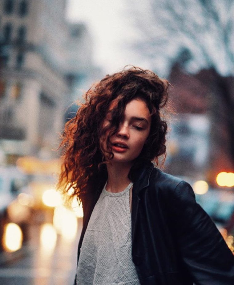 Sasha Kichigina портрет