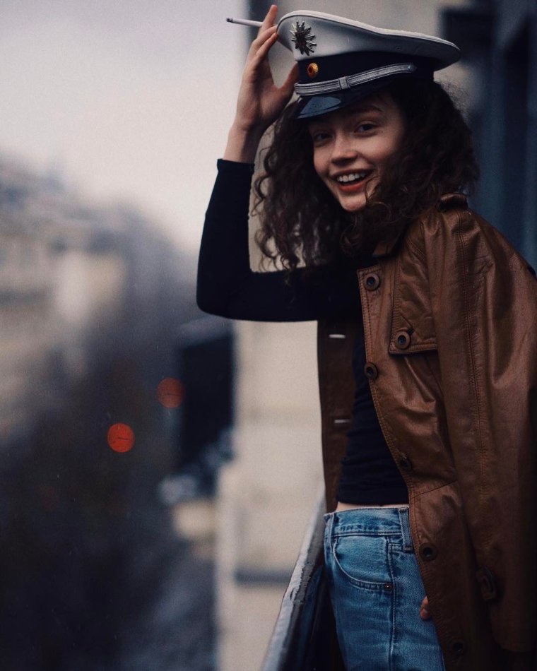 Sasha Kichigina портрет