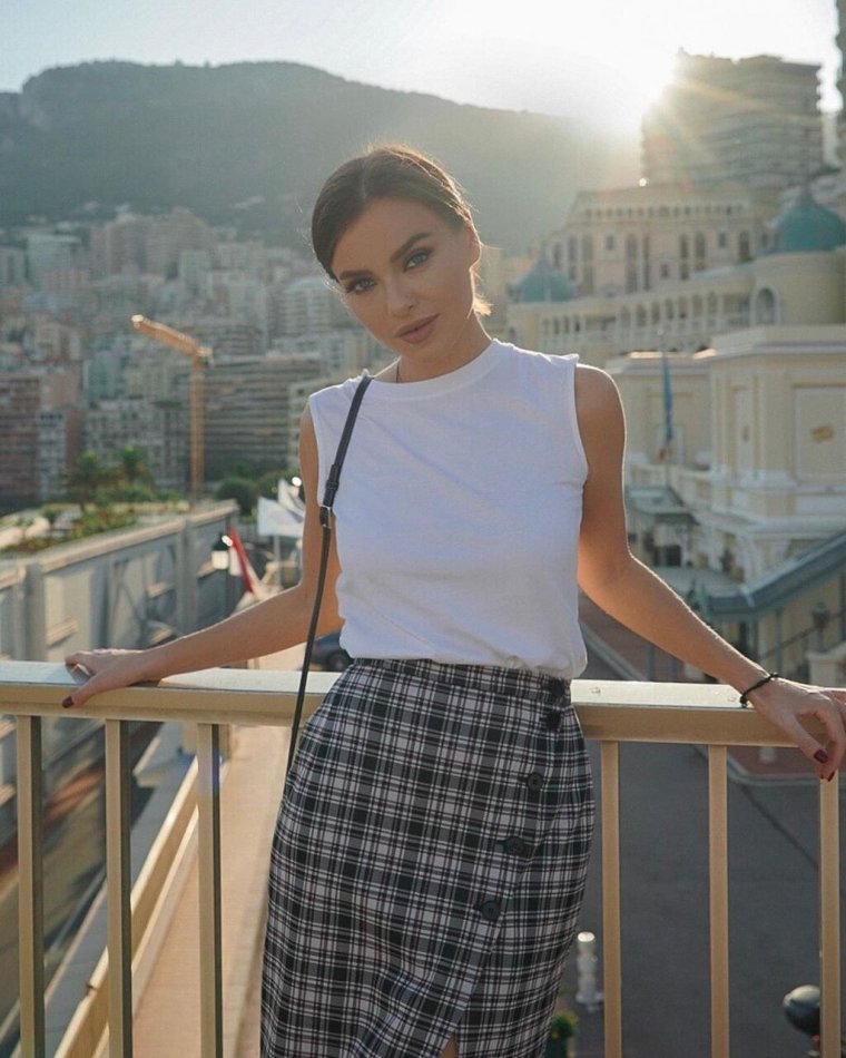 Елена Темникова 21 +