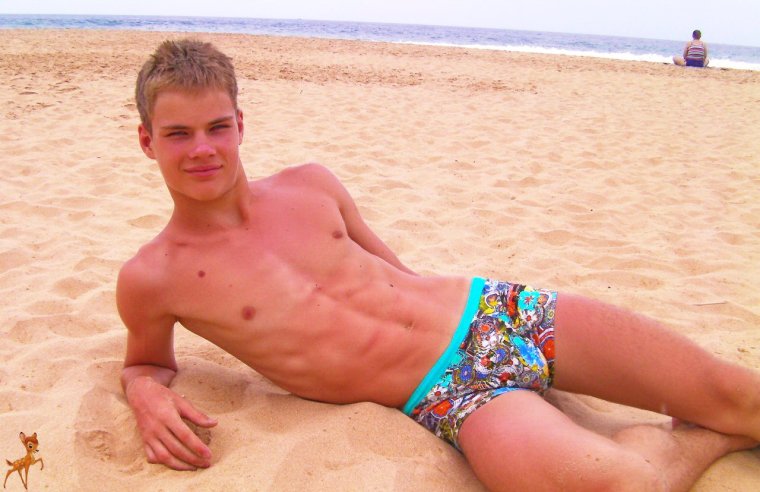 Пермские гомики на пляже