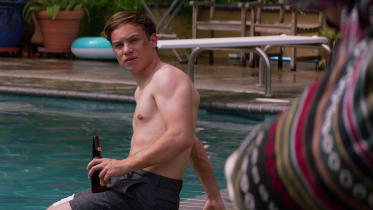 Финн Коул торс