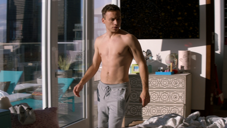 Финн Коул торс