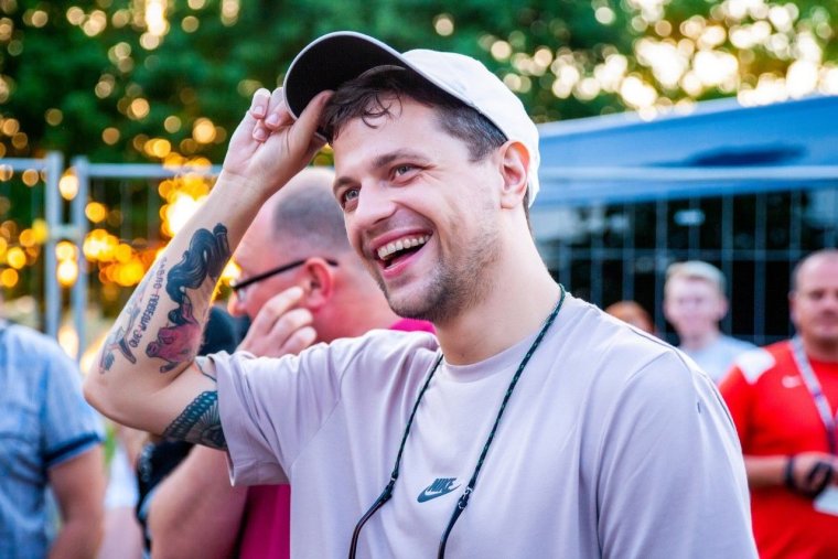 Олег ЛСП В полный рост