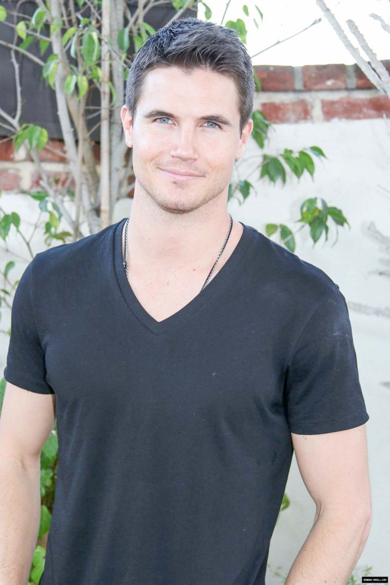 Робби Амелл пресс