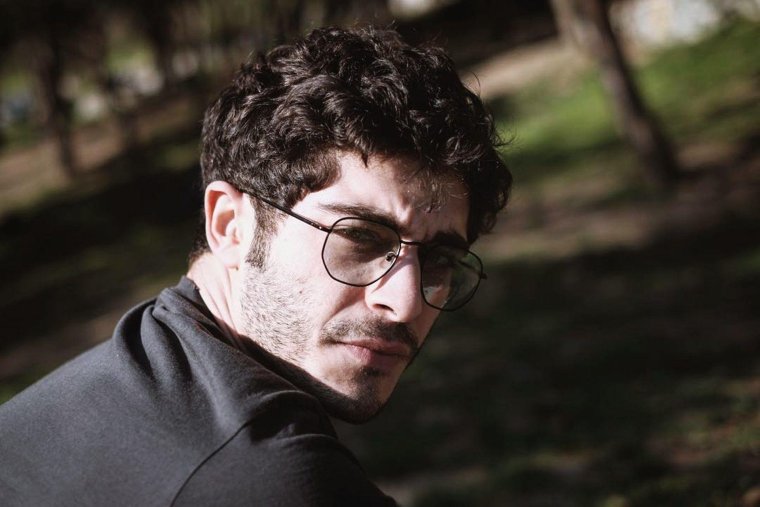 Бурак Дениз обои на рабочий стол