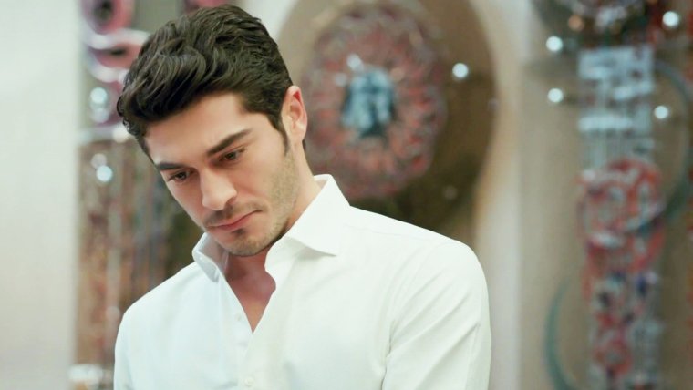 Бурак Денис ресницы