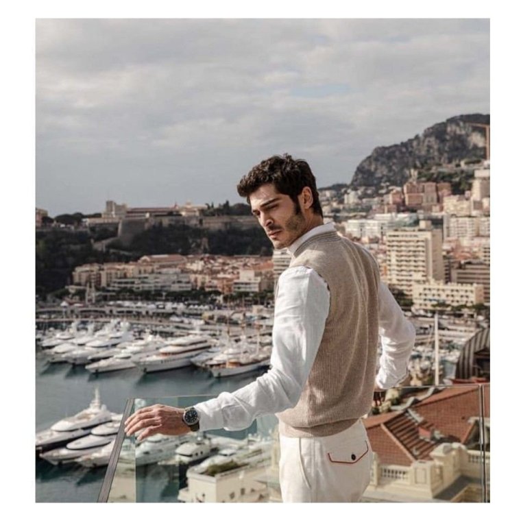 Бурак Дениз 2022