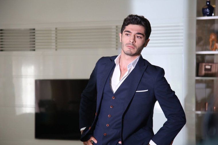 Бурак Дениз