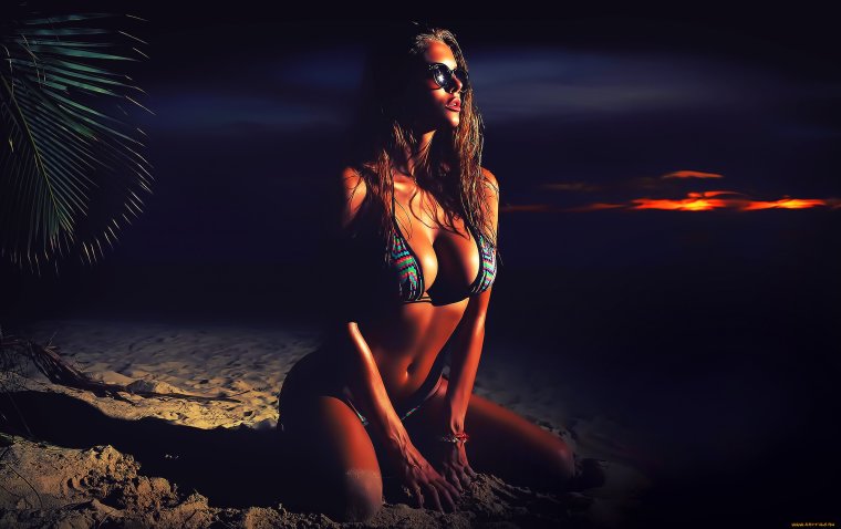 Viki Odintcova в купальнике