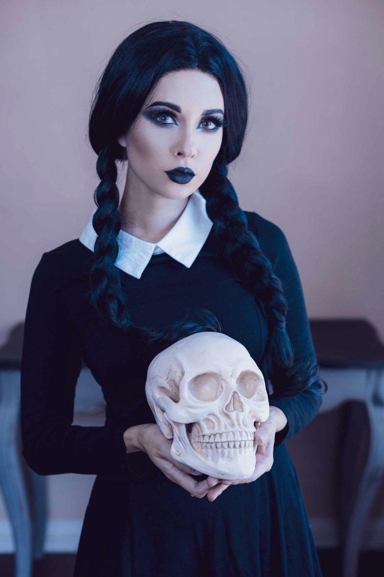 Уэнсдей Аддамс Cosplay