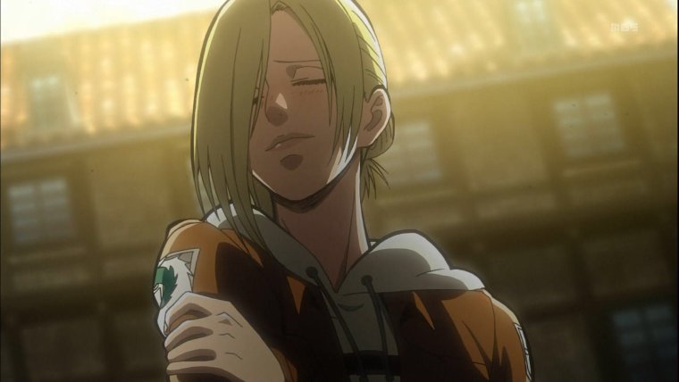 Энни Леонхарт атака титанов