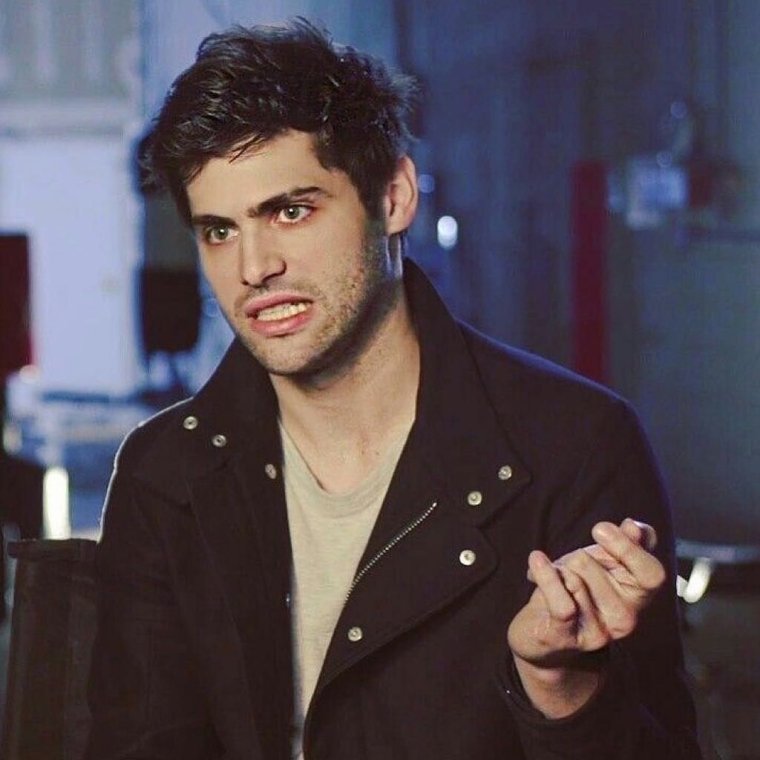 Мэттью Даддарио т