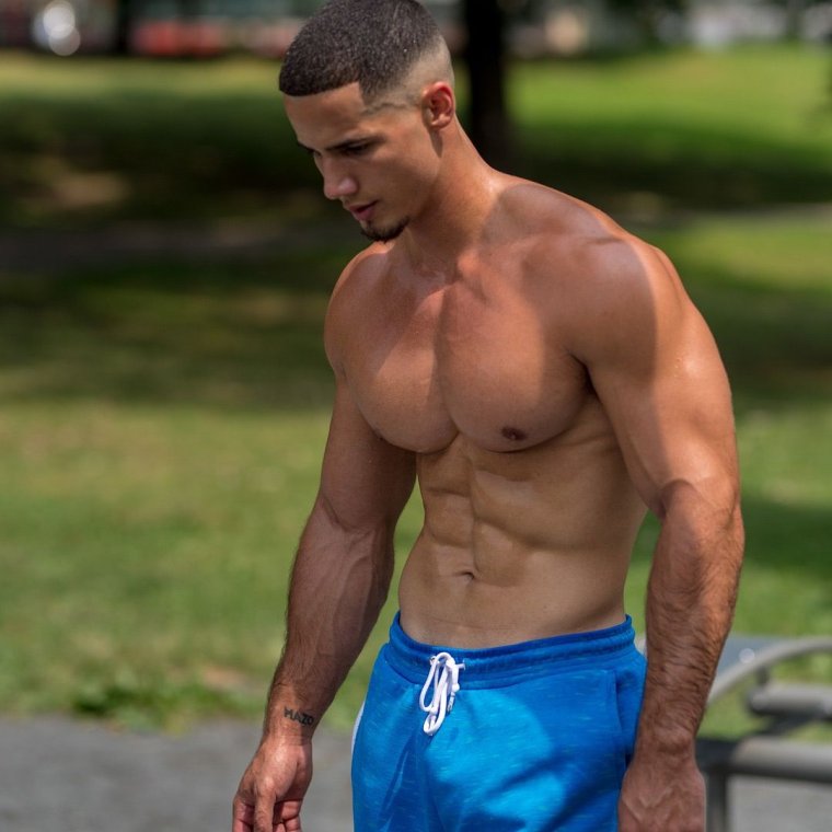 Пьетро Боселли красавчик