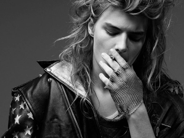 Ривер Феникс