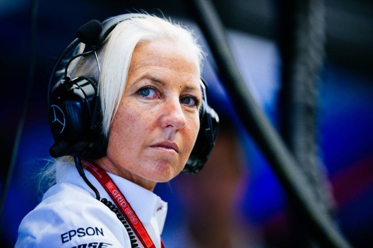 Анжела Каллен