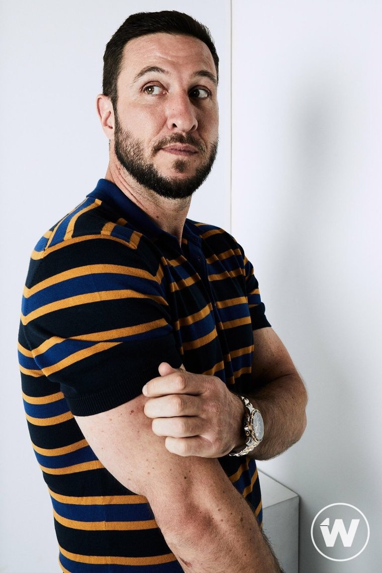 Пабло Шрайбер американские боги торс