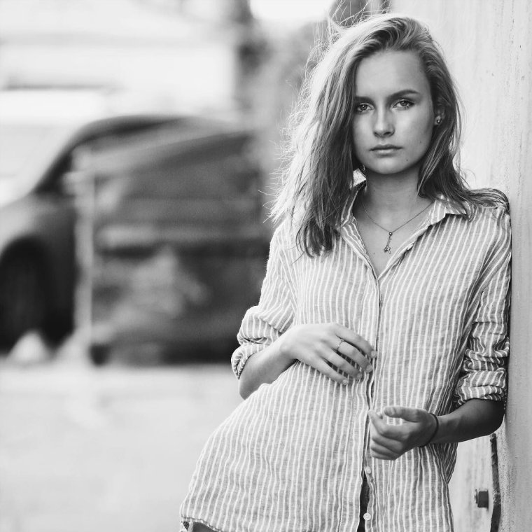 Оливия ДЕДЖОНГ Возраст