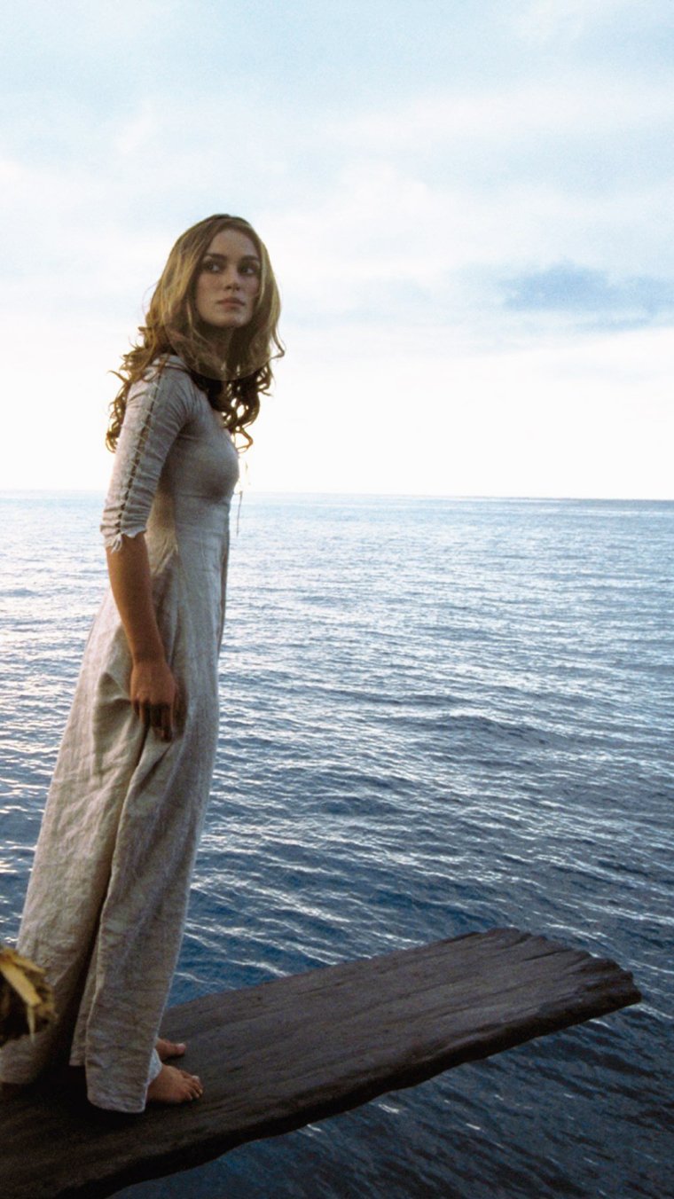 Кира Найтли Элизабет Суонн в платье