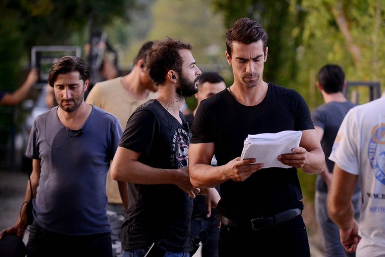 Ибрагим Челиккол в сериале черно белая любовь