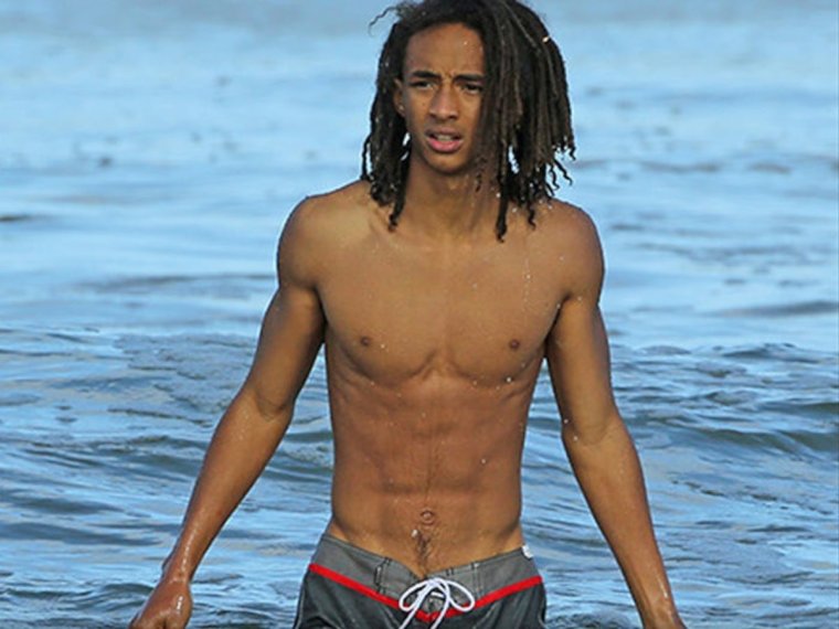 Джейден Смит мышцы