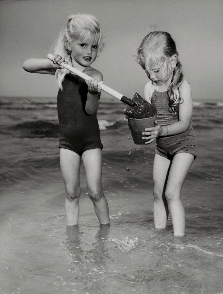 Детский пляж ретро