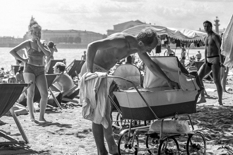 Пляж у Петропавловской крепости в 1960х