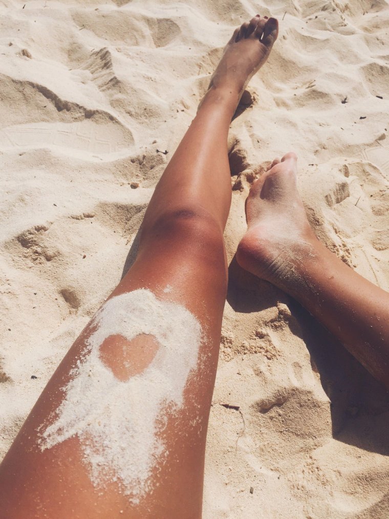 Ноги на пляже