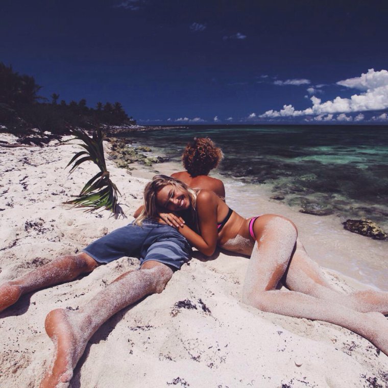 Alexis Ren and Jay Alvarez