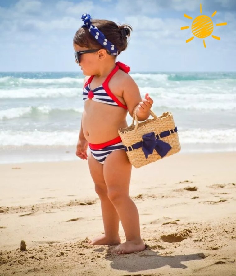 Дети на море