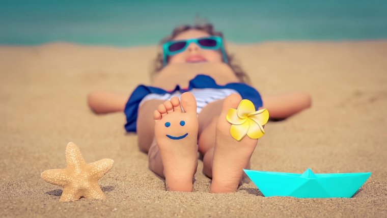 Веселое лето на пляже