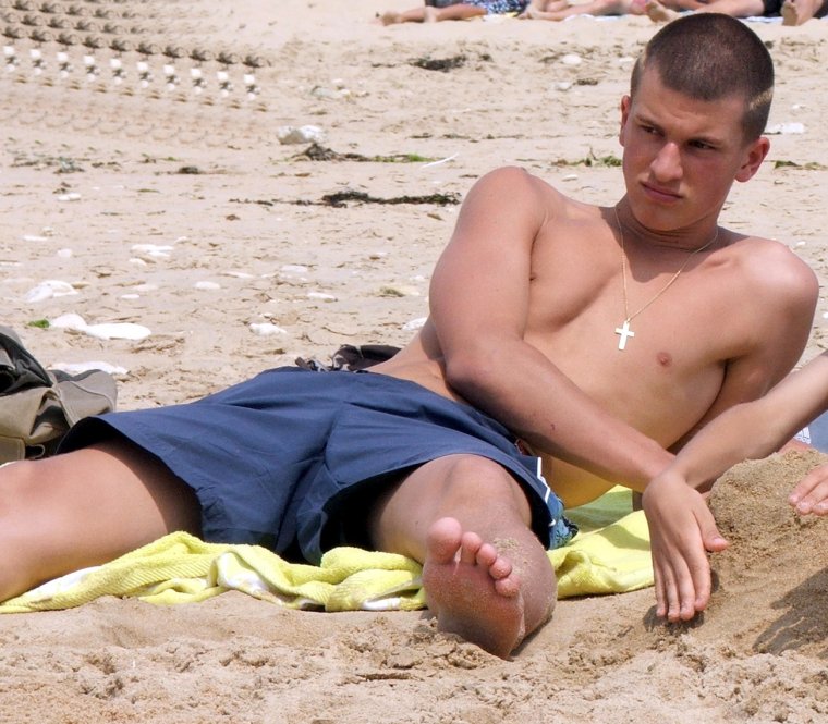 Парень засветил