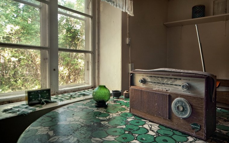 Радиоприемник в интерьере