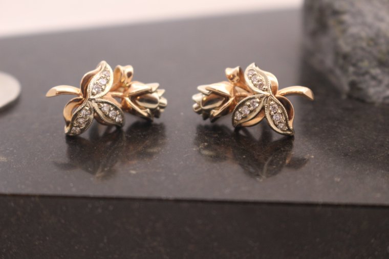 Серьги цветы золото