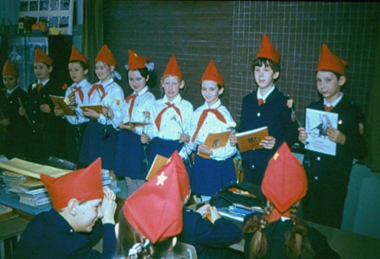 Форма Октябрят и пионеров