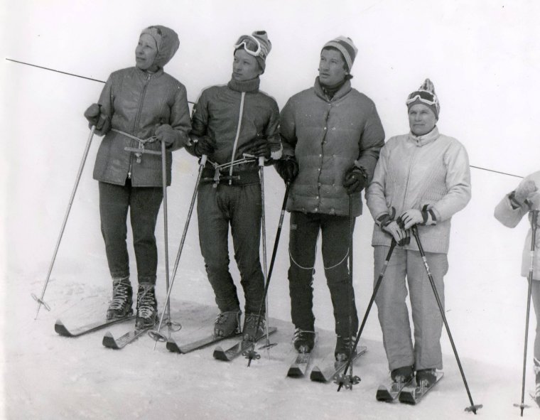 Горные лыжи ретро