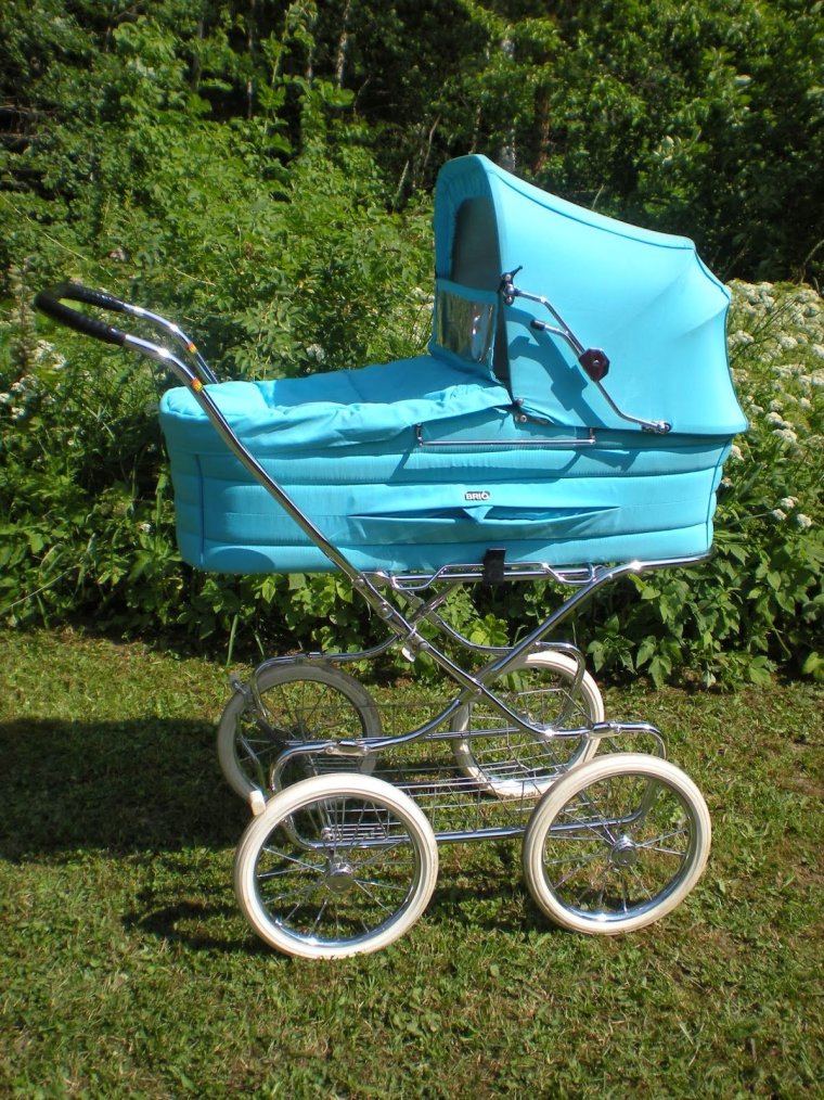 Коляска Бемби голубая 1989