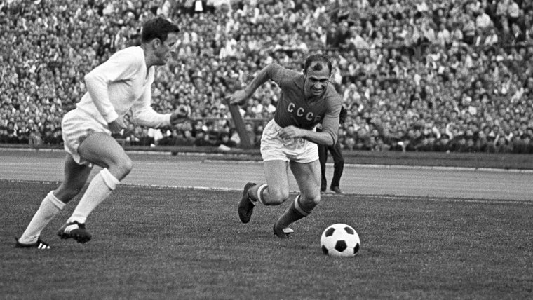 Михаил Месхи Советский футболист