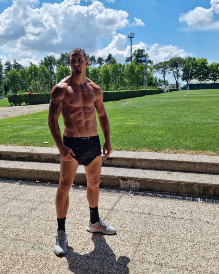 Златан Ибрагимович тело